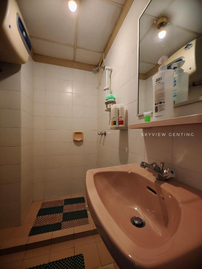 12 Pax Skyview Homestay 2 Family Room 2R2B Golden Hills Mountain View Genting Highland Genting Highlands Exterior photo